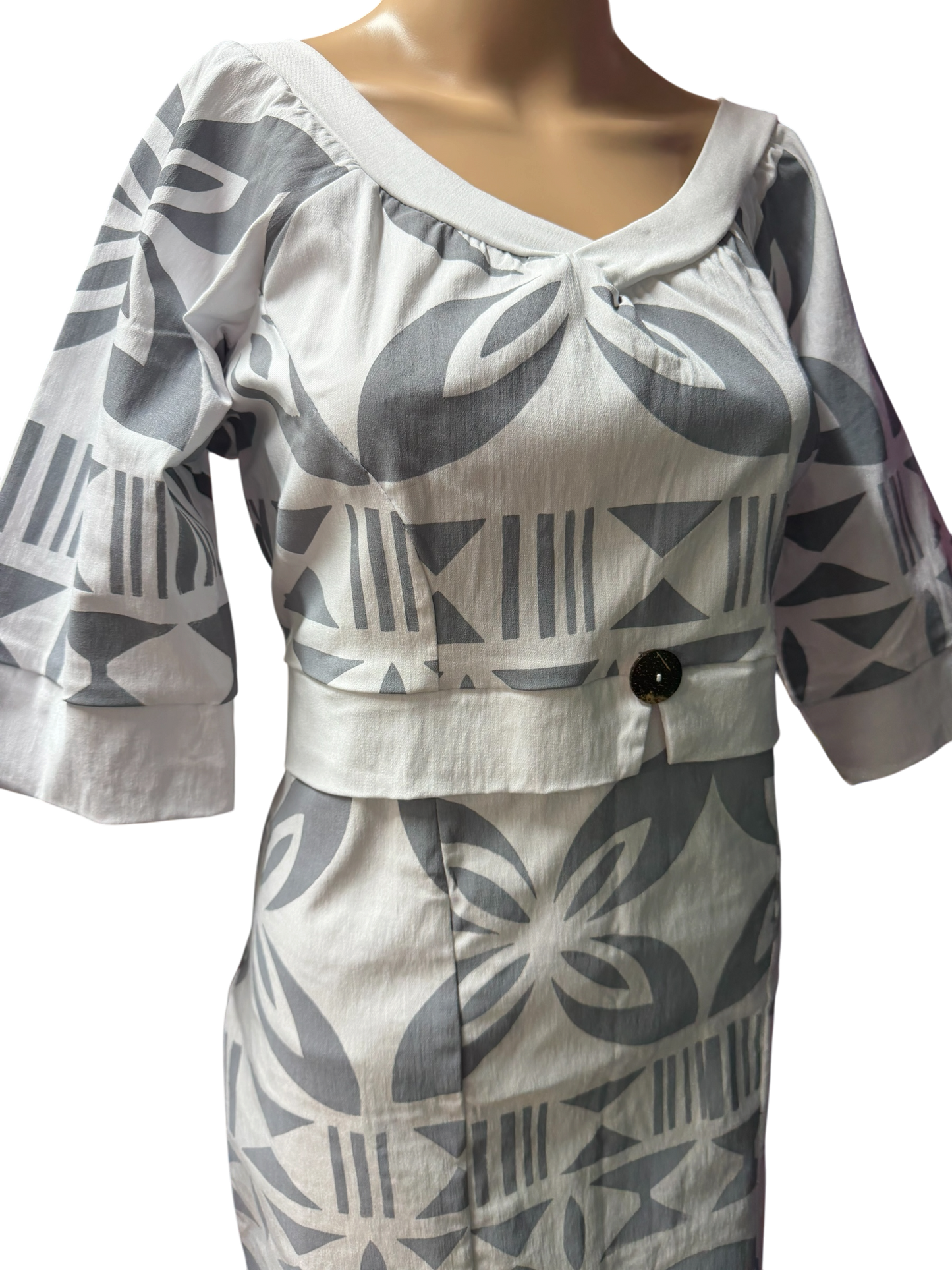 (Size 16) Hand-Painted White Puletasi