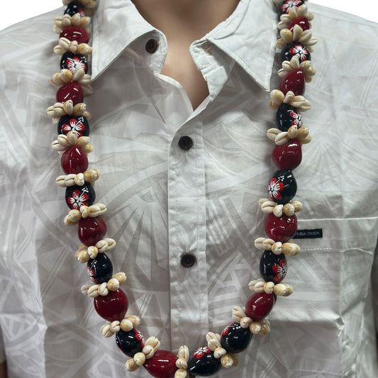 Kukui Nut with Cowrie Rosettes Shell Lei/Ula