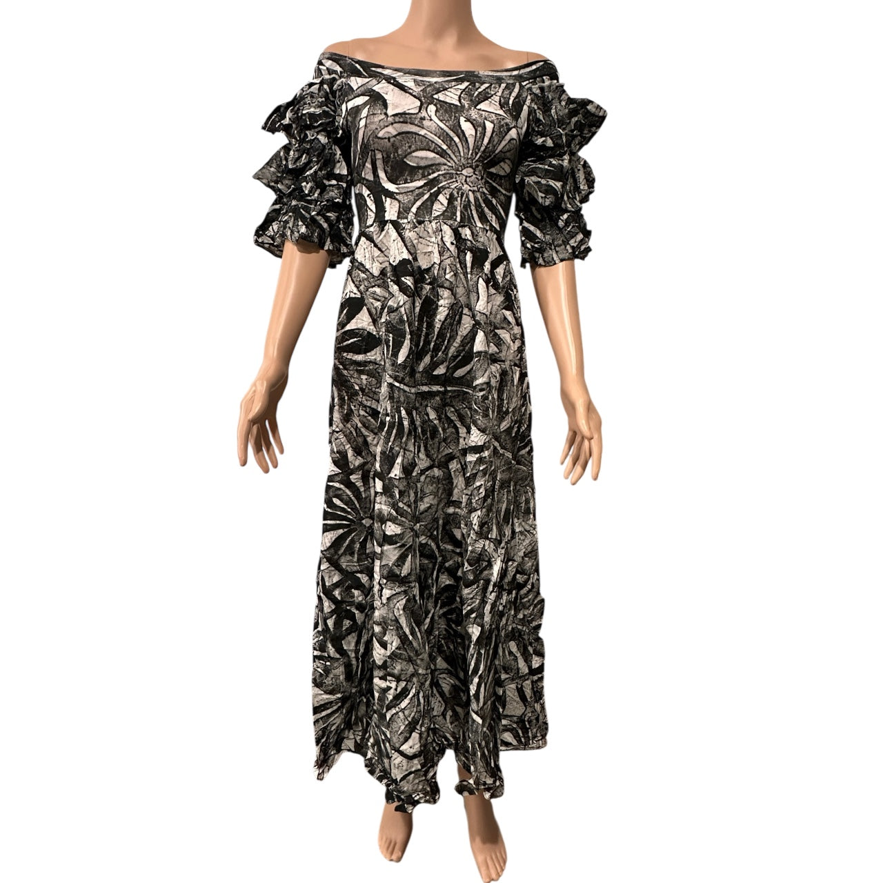 (Size 10) Hand-Painted Triple-Flare Sleeved Dress