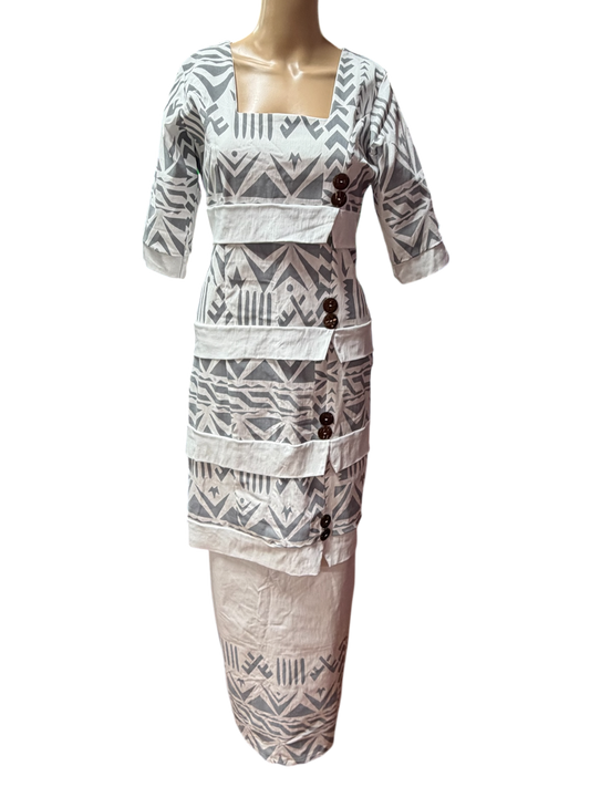 (Size 14) Hand-Painted White Puletasi