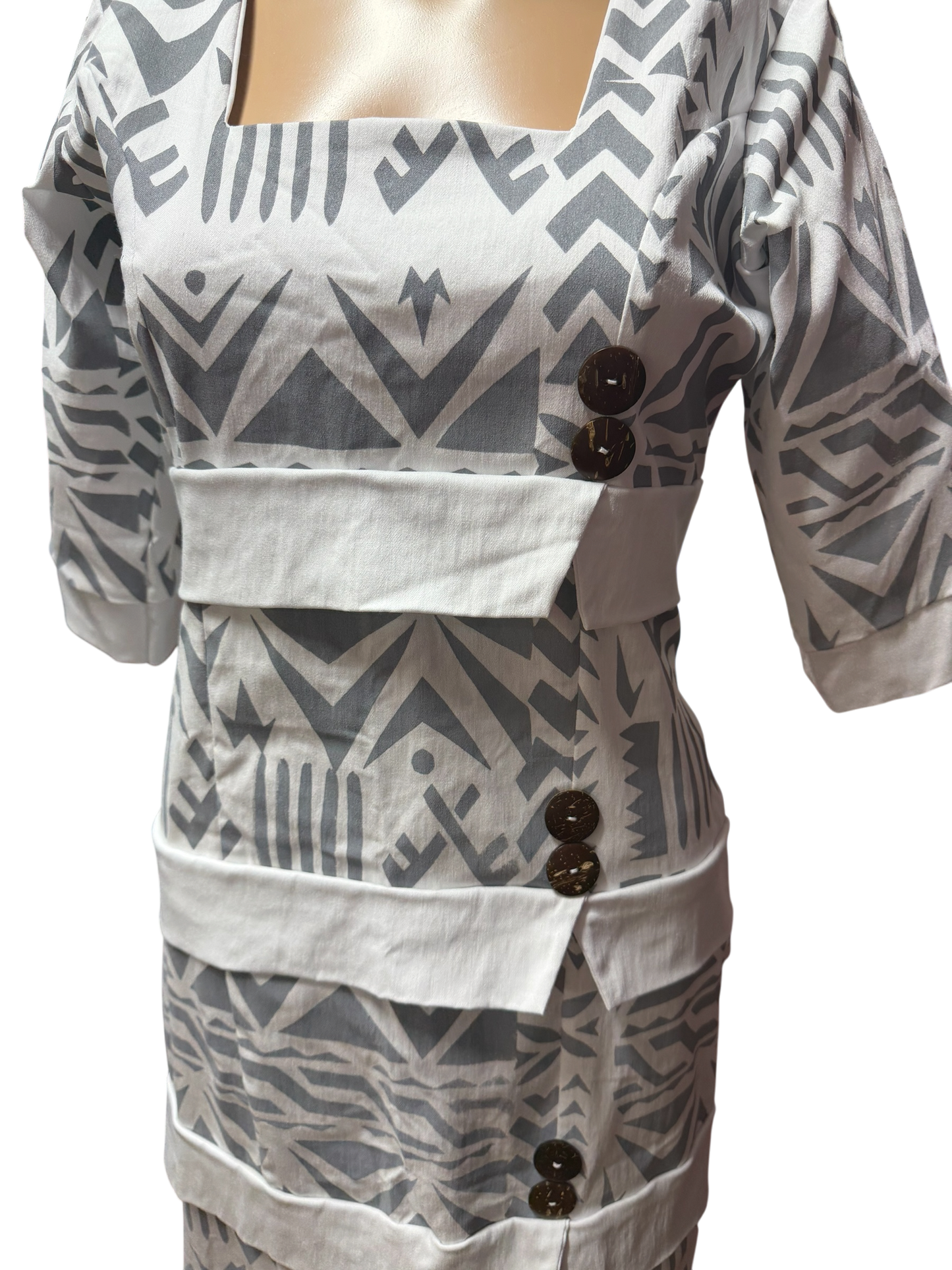 (Size 14) Hand-Painted White Puletasi