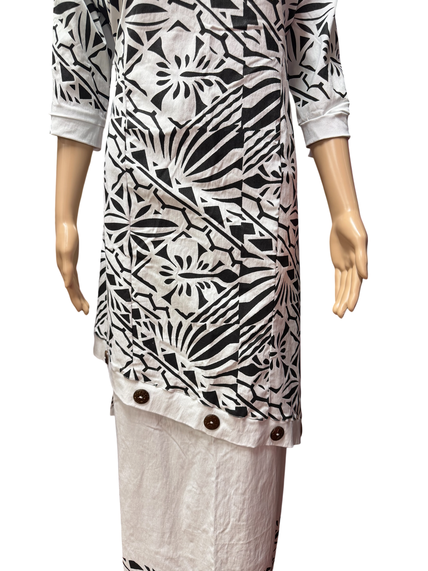 (Size 24) Hand-Painted White Puletasi